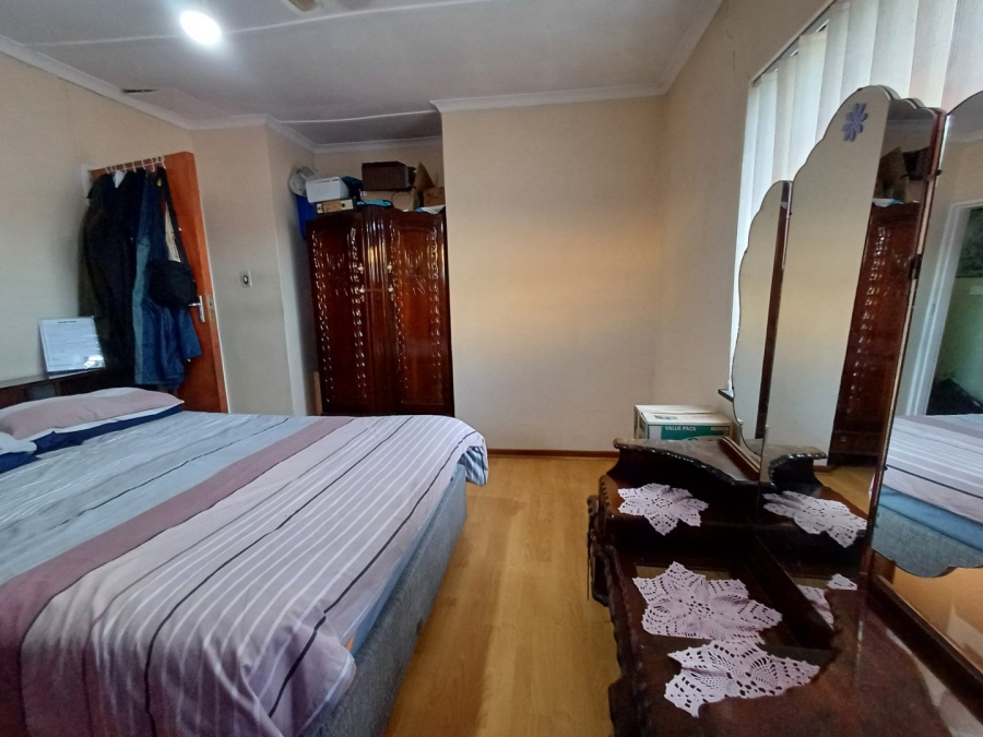 3 Bedroom Property for Sale in Bishop Lavis Western Cape